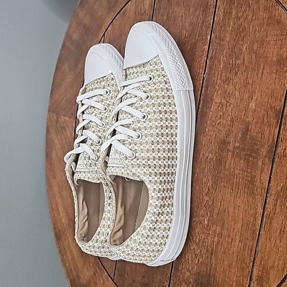 Converse Chuck Taylor Unique (Not sold in Canada)European Gold and White Design - Picture 2 of 8